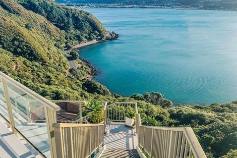 Photo of property in 11 Countess Close, Maupuia, Wellington, 6022