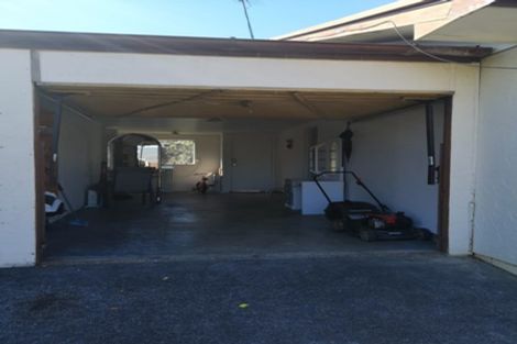 Photo of property in 3/7 Highland Park Drive, Highland Park, Auckland, 2010