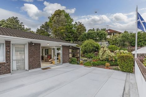 Photo of property in 2/4 Celina Place, Browns Bay, Auckland, 0630