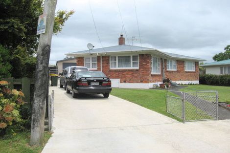 Photo of property in 28 Rosehill Drive, Rosehill, Papakura, 2113