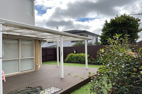 Photo of property in 21a Maxwell Avenue, Papatoetoe, Auckland, 2025