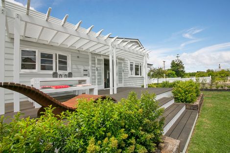 Photo of property in 5 Clarks Lane, Hobsonville, Auckland, 0618
