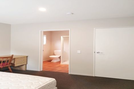 Photo of property in 100 Rattray Street, Riccarton, Christchurch, 8041