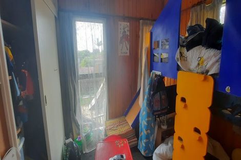 Photo of property in 18 Prince Regent Drive, Half Moon Bay, Auckland, 2012