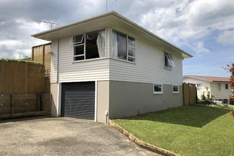 Photo of property in 4 La Trobe Street, Pakuranga Heights, Auckland, 2010