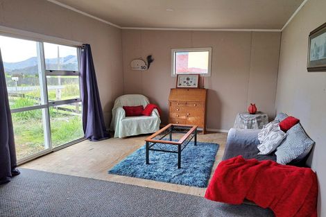 Photo of property in 5a Opouteke Road, Pakotai, Whangarei, 0172