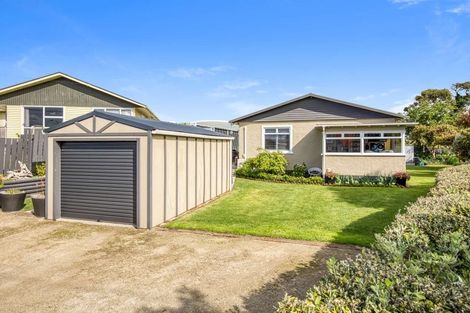 Photo of property in 37 Mosston Road, Castlecliff, Whanganui, 4501