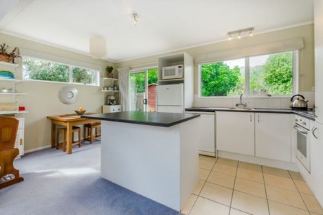 Photo of property in 3a Arthur Grove, Waikanae, 5036