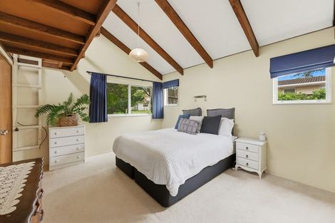 Photo of property in 5 Magnolia Drive, Westown, New Plymouth, 4310