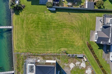 Photo of property in 23 Fred Carr Place, One Tree Point, 0118