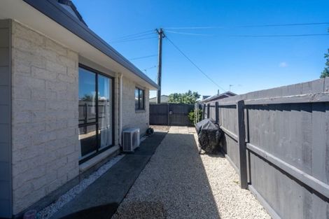 Photo of property in 2/13 Colac Street, Avondale, Christchurch, 8061