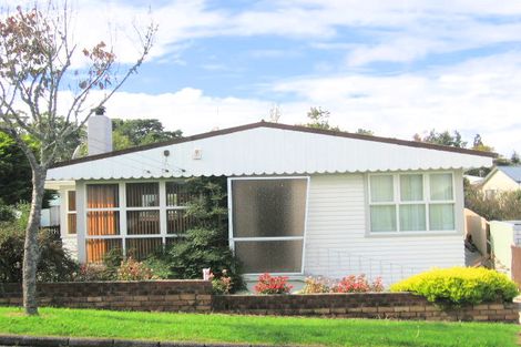 Photo of property in 76 View Road, Henderson, Auckland, 0612