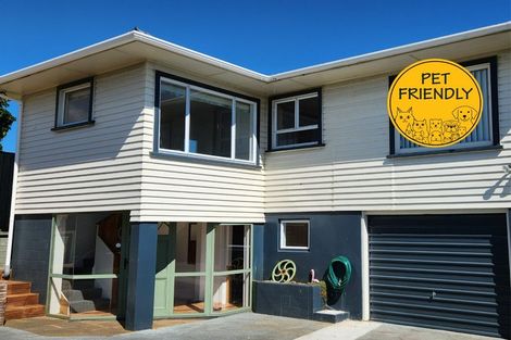 Photo of property in 51 South Road, Blagdon, New Plymouth, 4310