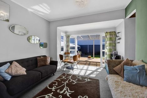 Photo of property in 57 Domett Street, Opunake, 4616