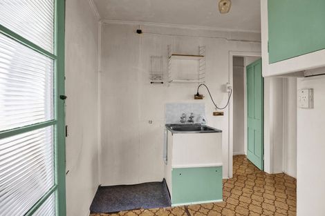 Photo of property in 77 Victoria Street, Hawera, 4610