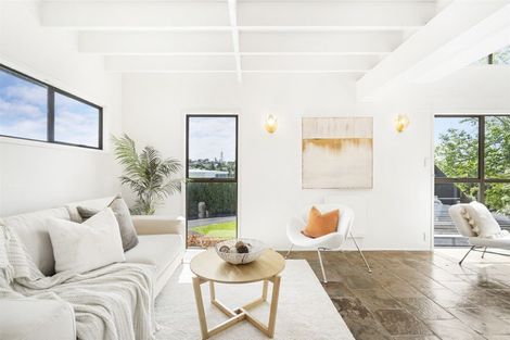 Photo of property in 1/49 Park Rise, Campbells Bay, Auckland, 0630