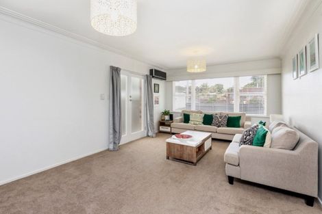 Photo of property in 1/12 Tomlinson Street, Hillpark, Auckland, 2102