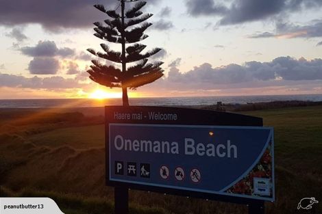 Photo of property in 212 Russell Bruce Place, Onemana, Whangamata, 3691