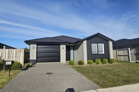 Photo of property in 71 Hills View Drive, Papamoa, 3118