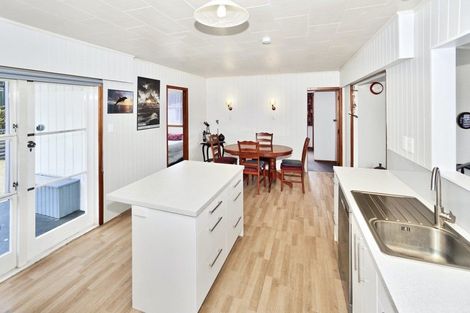 Photo of property in 15 Valley Road, Te Puke, 3119