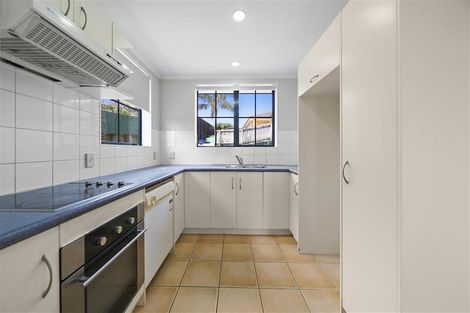 Photo of property in 14 Frederick Reece Drive, The Gardens, Auckland, 2105