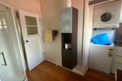 Photo of property in 2/10 Neil Avenue, Te Atatu Peninsula, Auckland, 0610