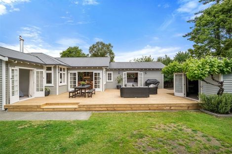 Photo of property in 35 Alpha Avenue, Strowan, Christchurch, 8052