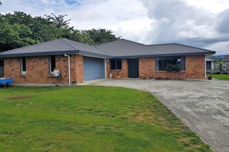 Photo of property in 17a Ruahine Street, Dannevirke, 4930