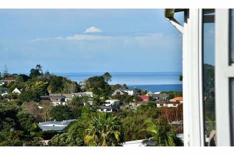 Photo of property in 18a Tower Hill, Stanmore Bay, Whangaparaoa, 0930