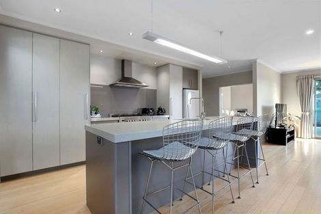 Photo of property in 1 Woodridge Drive, Stanmore Bay, Whangaparaoa, 0932