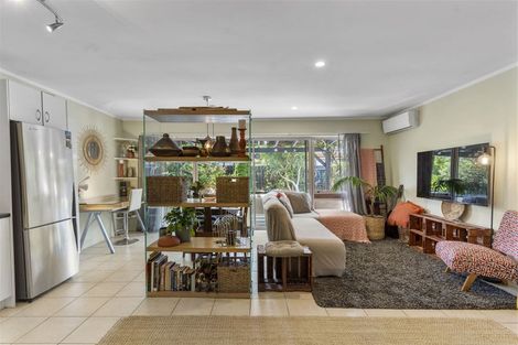 Photo of property in 2/21 Latham Avenue, Pakuranga, Auckland, 2010