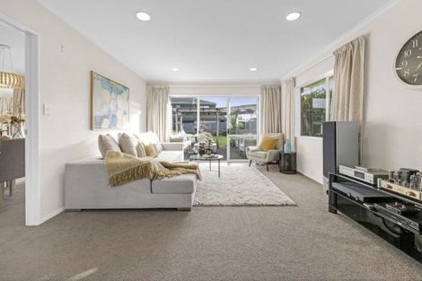 Photo of property in 46 Kilimanjaro Drive, Northpark, Auckland, 2013