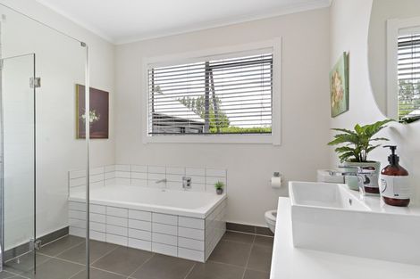 Photo of property in 152 Willow Park Drive, Opaki, Masterton, 5871