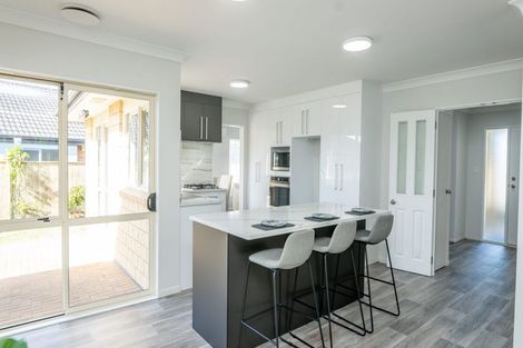 Photo of property in 5 Greta Banks Place, Wattle Downs, Auckland, 2103