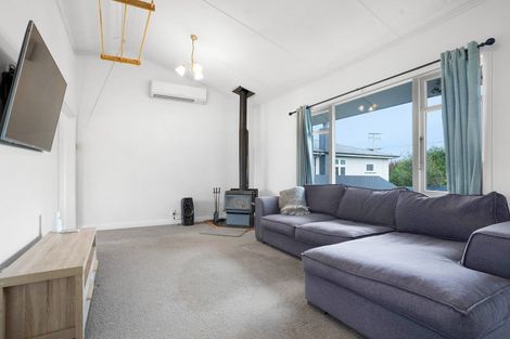 Photo of property in 64 Raglan Street, Lansdowne, Masterton, 5810