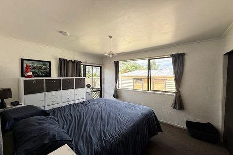 Photo of property in 11 Lyren Place, Half Moon Bay, Auckland, 2012