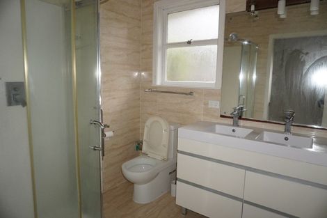 Photo of property in 4 Ondine Place, Glenfield, Auckland, 0629