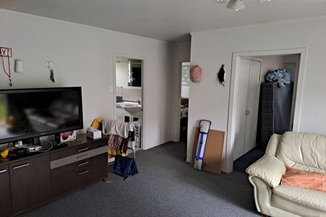 Photo of property in 1/34 Stanley Road, Glenfield, Auckland, 0629