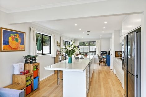 Photo of property in 61 Satara Crescent, Khandallah, Wellington, 6035