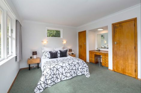 Photo of property in 40 Jocelyn Crescent, Pinehaven, Upper Hutt, 5019