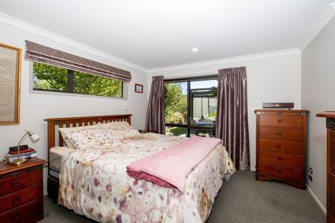 Photo of property in 26 Weka Place, Picton, 7220