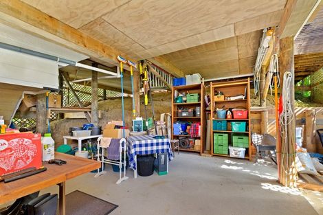 Photo of property in 2/19 Valley Road, Browns Bay, Auckland, 0630