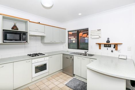 Photo of property in 14 Catalina Drive, Melville, Hamilton, 3206