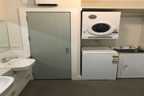 Photo of property in 7 Oriental Terrace, Oriental Bay, Wellington, 6011