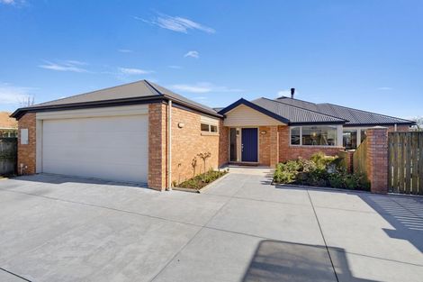 Photo of property in 33 Panckhurst Drive, Woodend, 7610
