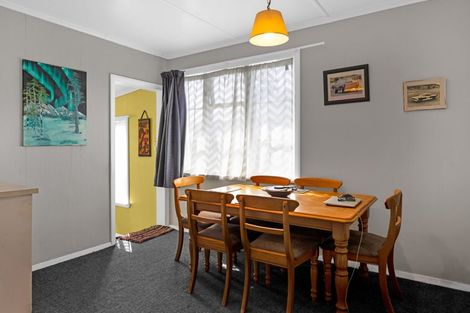 Photo of property in 30 Leicester Street, Patea, 4520