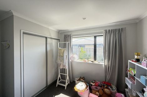 Photo of property in 14 Mccahon Lane, Rolleston, 7615