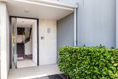 Photo of property in 4/5 The Moorings, Two Mile Bay, Taupo, 3330