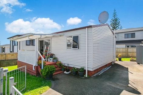 Photo of property in 35 Grange Road, Papatoetoe, Auckland, 2025