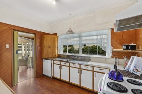 Photo of property in 28 Cudby Street, Woburn, Lower Hutt, 5011